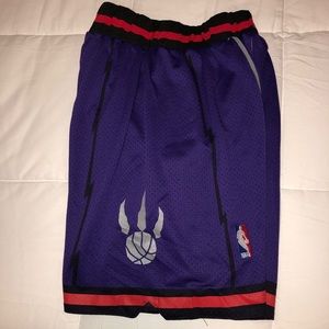 ADIDAS NBA TORONTO RAPTORS RETRO SHORTS SM USED